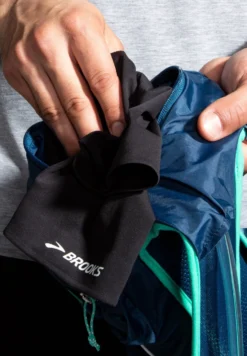 BROOKS High Point Waterproof Jacket - Regenjas - Black -Mode Kleding Winkel 0cc225ac07c84cb38e93b7205d736a30 scaled