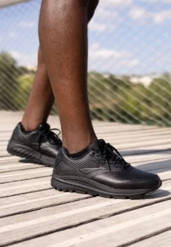 BROOKS Addiction Walker 2 - Sportieve Wandelschoenen - Black