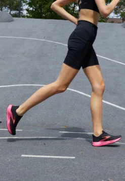 BROOKS Hyperion Tempo - Hardloopschoenen Neutraal - Black Pink Hot Coral -Mode Kleding Winkel bc55082dc2064547ab41aa7ce3e9faf7 scaled